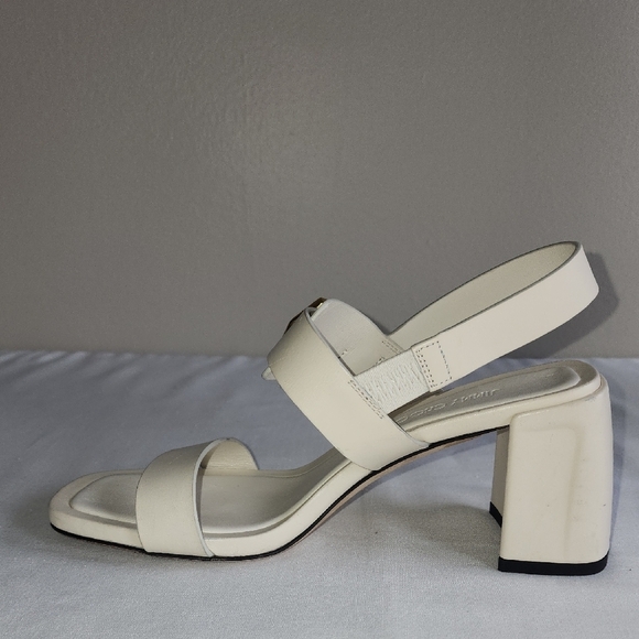 Jimmy Choo Cream and Gold Heels with Chunky Block Heel - Picture 2 of 12